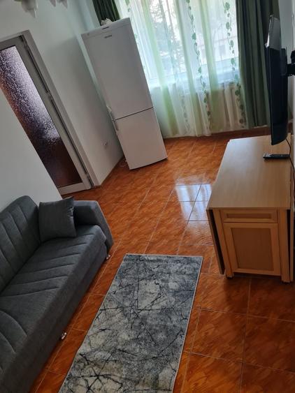 Apartament cu 2 camere decomandat în Exterior Vest