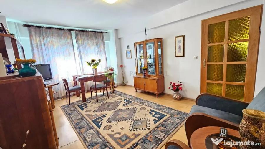 Apartament 3 camere Centrul Civic,etajul 3,decomandat,155000 - 4
