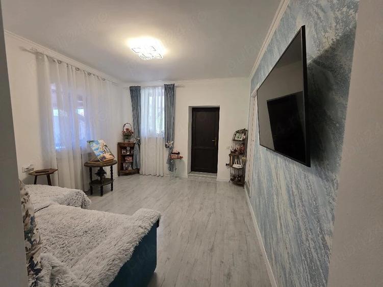 Casă cu Teren 544 Mp în Vadu Pașii