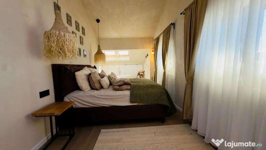 Casă cu 4 camere cu Teren 300 Mp în Odăi