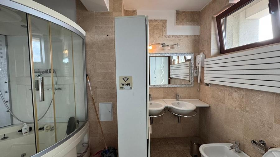 Apartament cu 3 camere, mobilat în Complex Studențesc