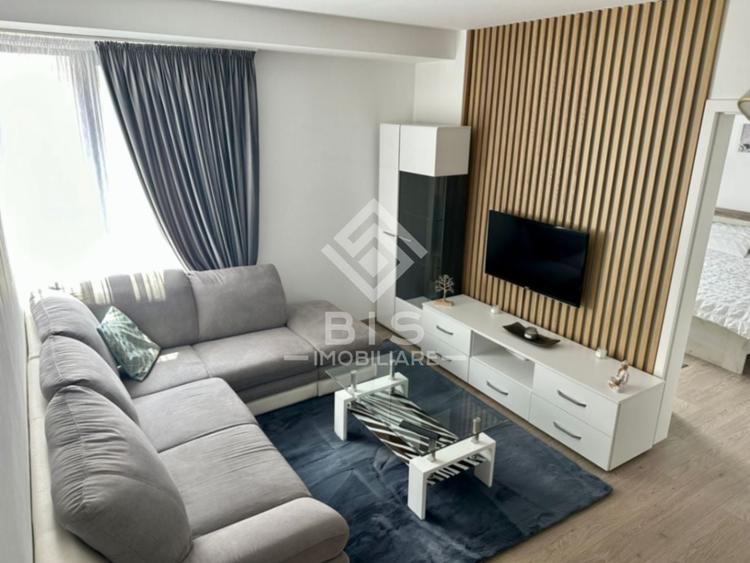 Apartament cu 3 camere decomandat, mobilat în Calea Moldovei