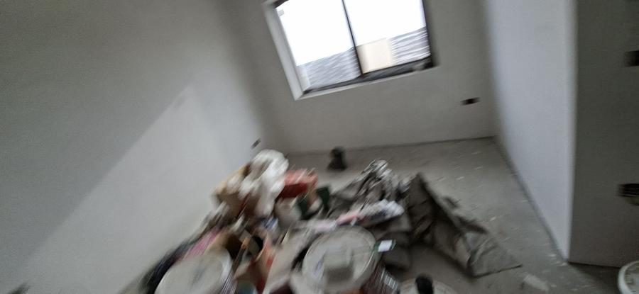 Casă individuală cu 5 camere cu Canalizare în Dumbrăvița