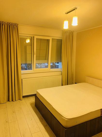 Apartament cu 3 camere semidecomandat în Faleză