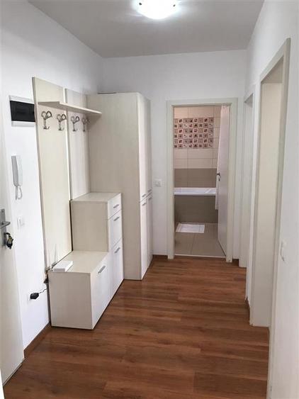 Apartament cu 2 camere decomandat, mobilat în Avantgarden