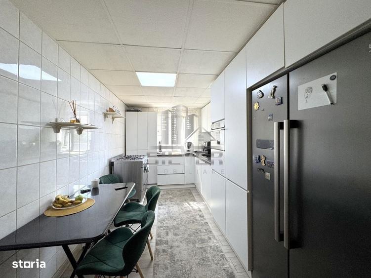 Apartament cu 4 camere în Florești