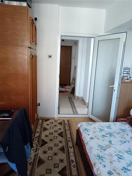 Apartament cu 3 camere decomandat, mobilat în Gară