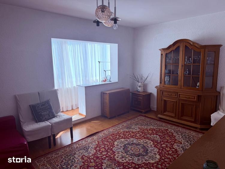 Apartament cu 3 camere decomandat în Burdujeni
