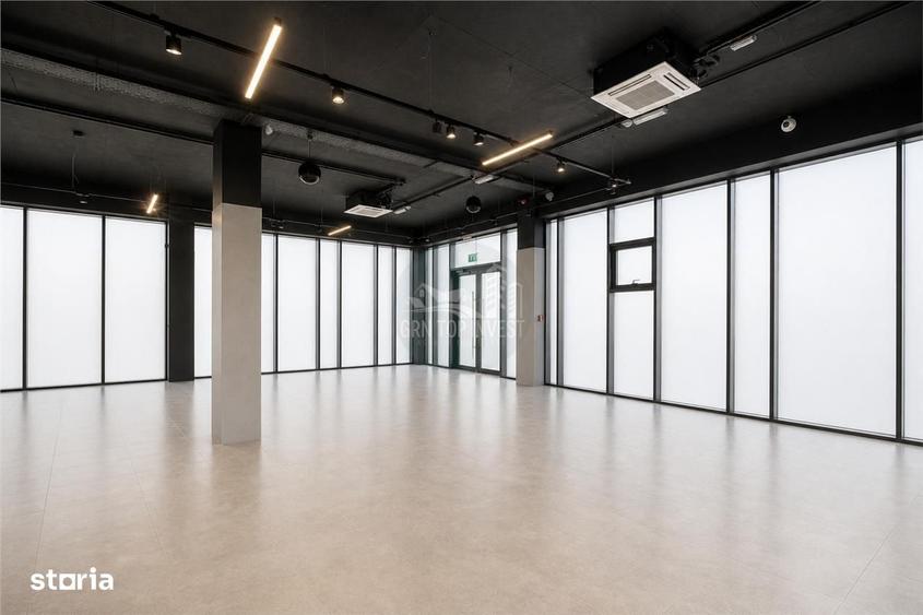 Spațiu comercial, de 400 mp, în Șelimbăr