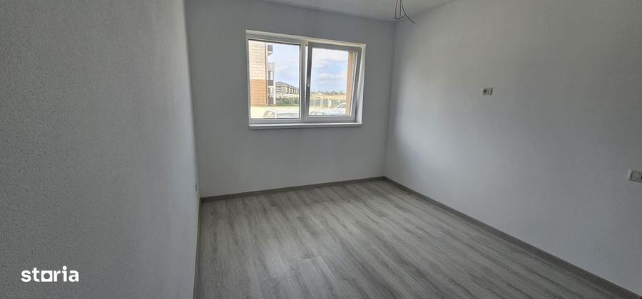 Apartament cu 2 camere decomandat în Sânpetru
