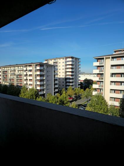 Apartament cu 2 camere decomandat în Berceni