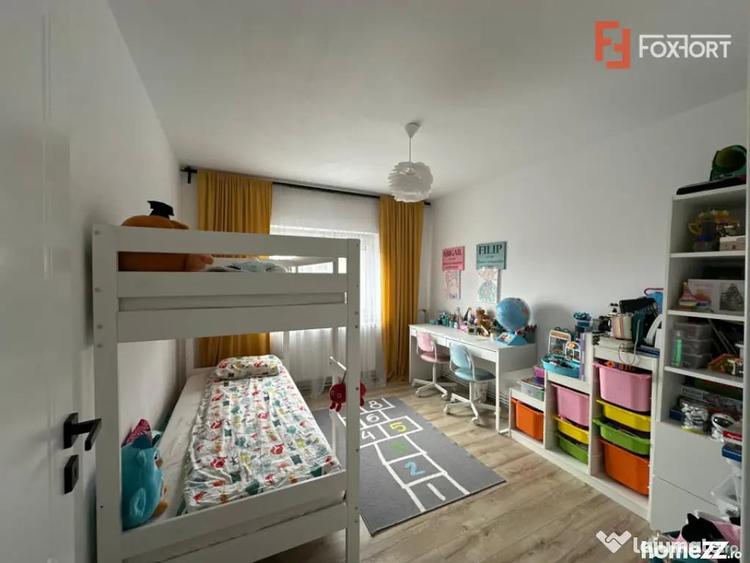 Apartament cu 5 camere decomandat în Fortuna