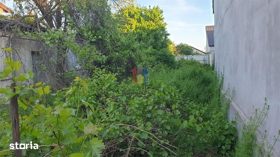 Casă cu 6 camere cu Teren 554 Mp în Vest