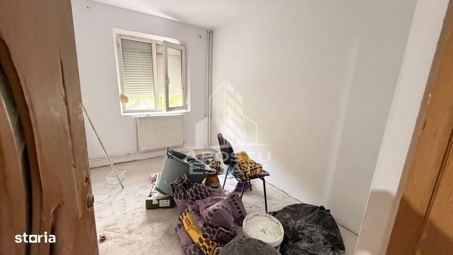 Apartament cu 3 camere | Calea Sagului Piata Doina | 36 mp | Etaj 3/ - 4