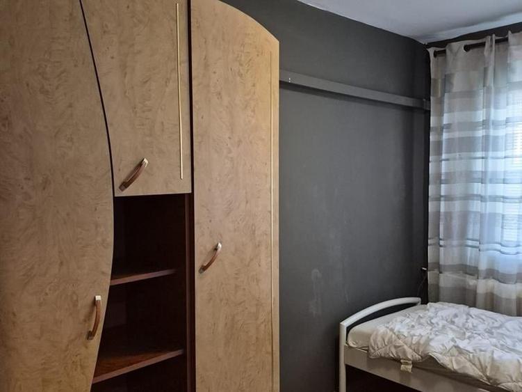 Apartament 3 camere, decomandat, Lapus - 2