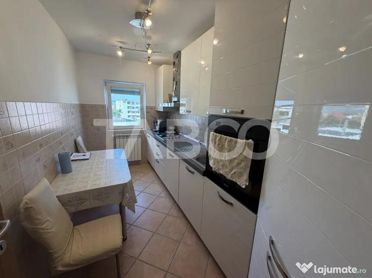 Apartament cu 3 camere decomandat în Central