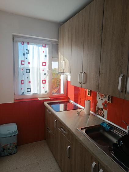 Apartament cu 2 camere decomandat în Dacia