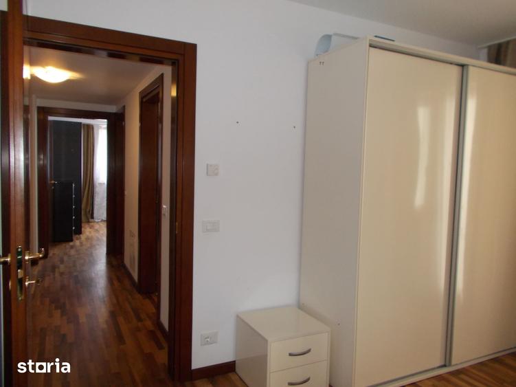 Apartament cu 3 camere decomandat în Calea Dumbrăvii