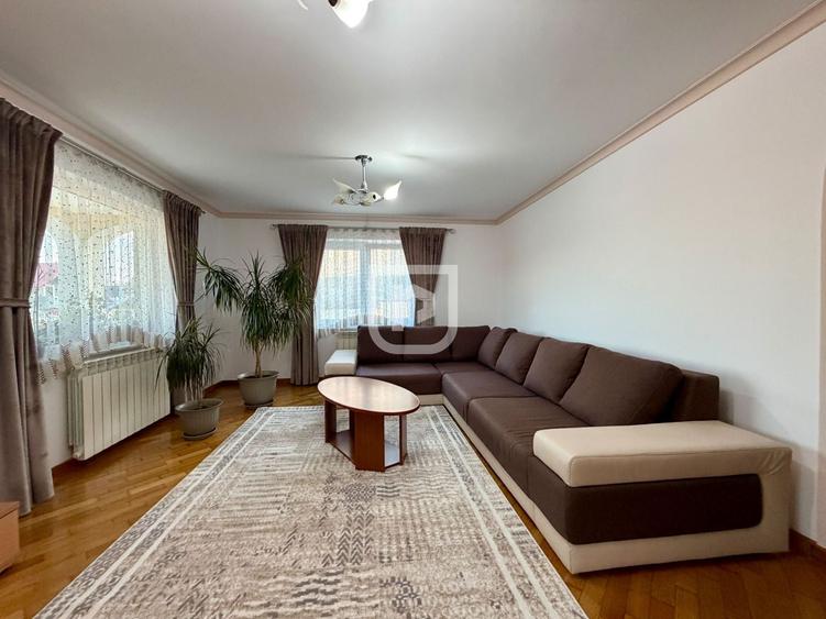 Casă individuală cu 5 camere cu Canalizare în Dărmănești