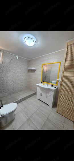 Casă cu 6 camere cu Teren 300 Mp în Nord