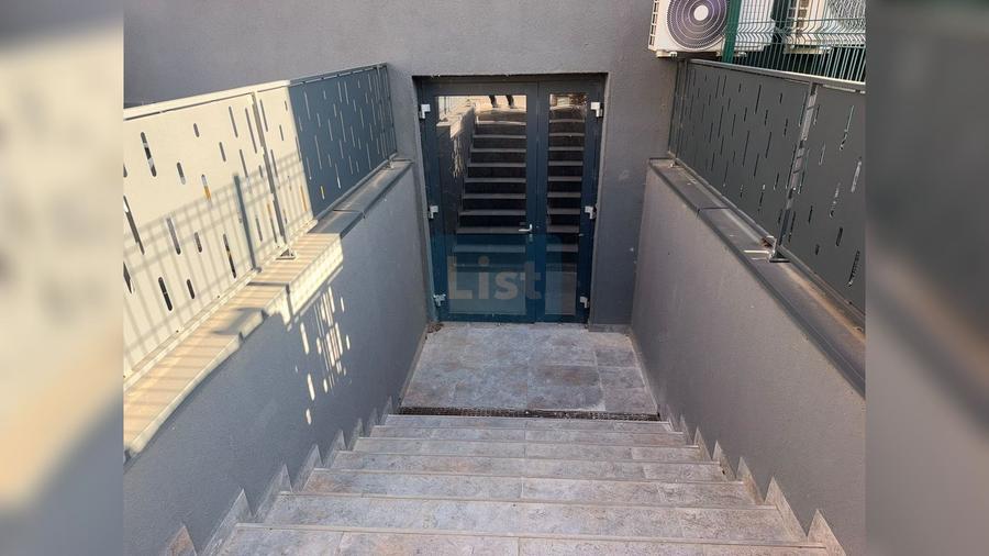 Spațiu comercial, în Dunărea