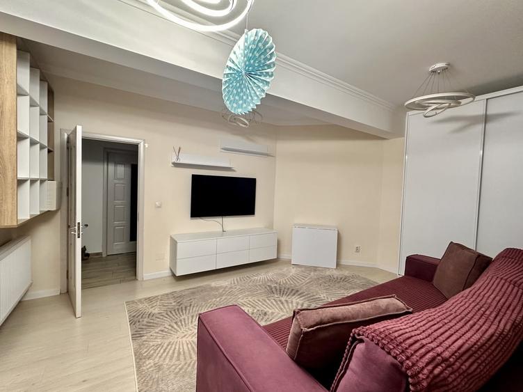 Apartament cu 2 camere semidecomandat în Fundeni