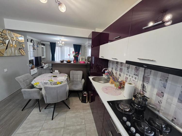 Apartament cu 3 camere semidecomandat, mobilat în 1 Decembrie 1918