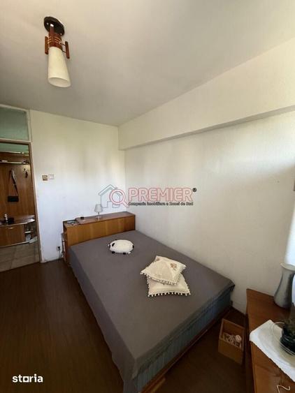 Apartament cu 4 camere în Berceni
