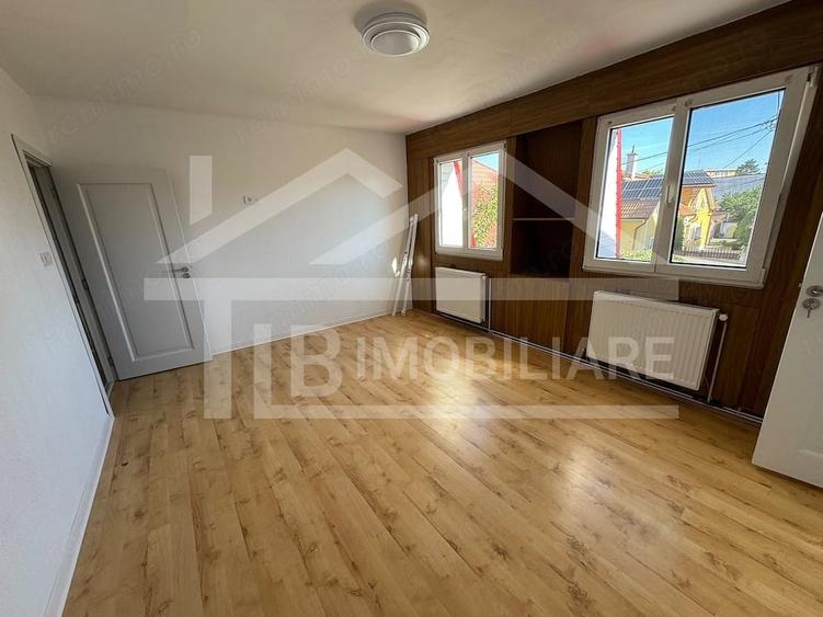 Casă cu 4 camere cu Teren 160 Mp în Semicentral