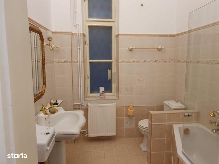 Apartament cu 4 camere în Central