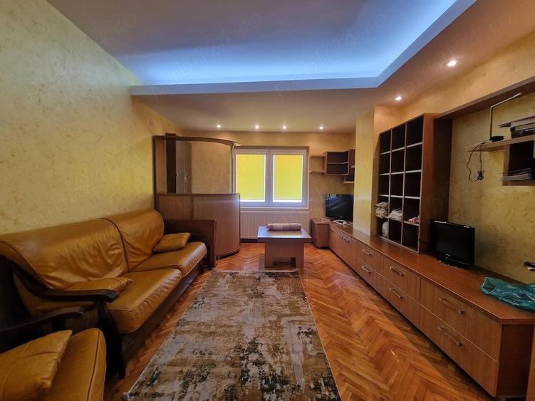 Apartament cu 2 camere decomandat în Ultracentral