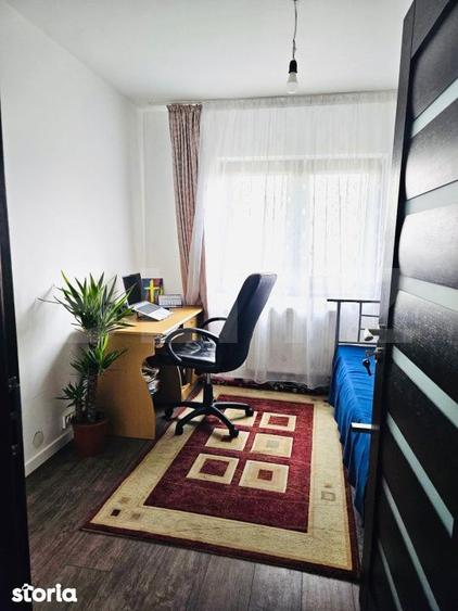 Apartament cu 3 camere semidecomandat în Rogerius