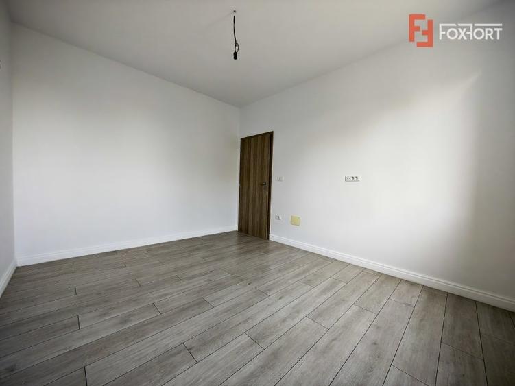 Apartament cu 2 camere decomandat în Giroc