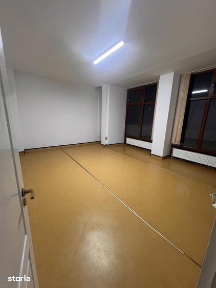 Spațiu comercial, de 164 mp, în Central