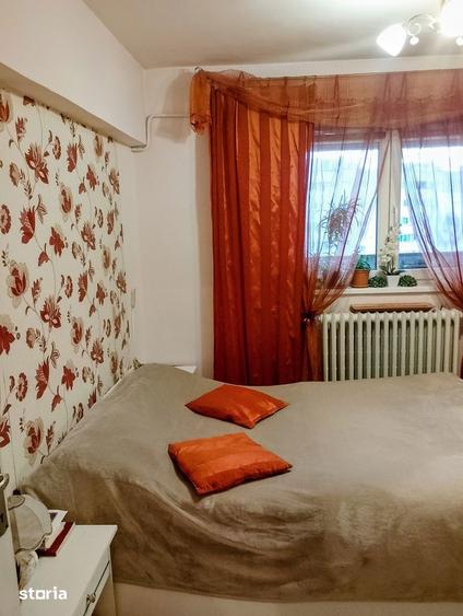 Apartament cu 3 camere decomandat în Dorobanților