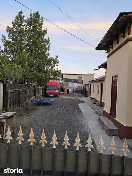 Casă cu 3 camere cu Teren 267 Mp în Central
