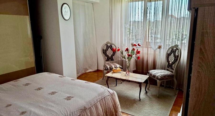 Apartament cu 3 camere decomandat în Cug