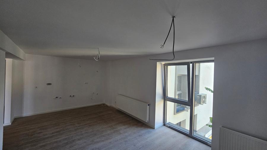 Apartament cu 2 camere decomandat în Tei
