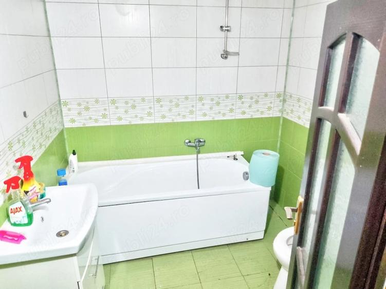 Casă cu 2 camere cu Teren 1800 Mp în Central