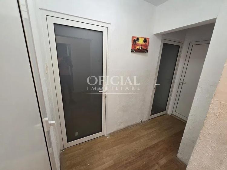 Apartament cu 3 camere decomandat, mobilat în Zorilor