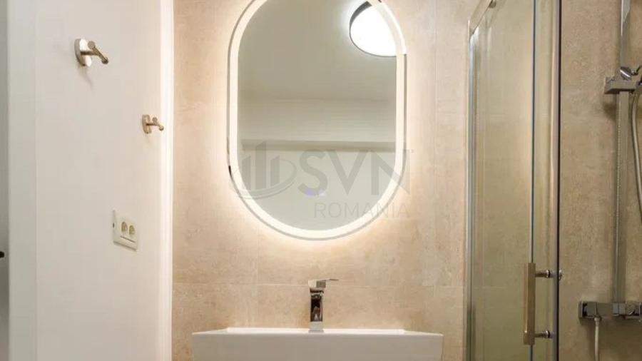 Apartament cu 3 camere decomandat în Primăverii