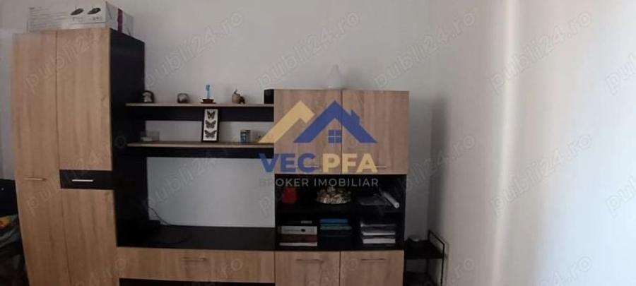 Apartament cu 2 camere semidecomandat, mobilat în Central