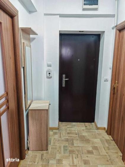 Garsonieră decomandată în Central
