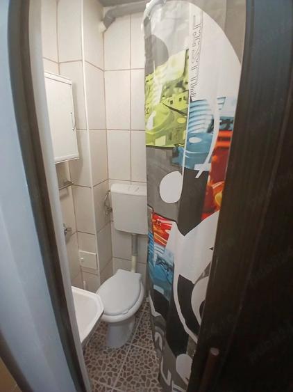 Spațiu comercial, de 103 mp, în Jiului