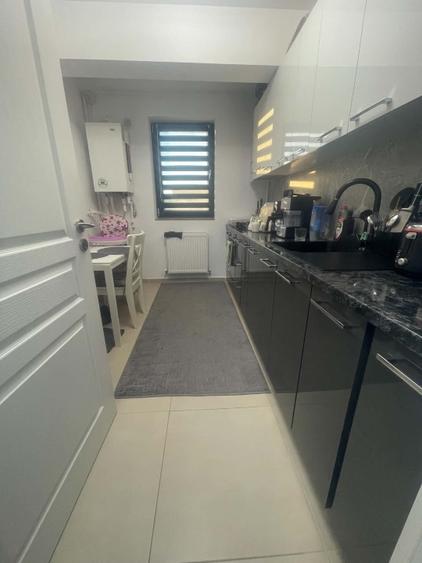 Apartament cu 2 camere decomandat, mobilat în Valea Adâncă