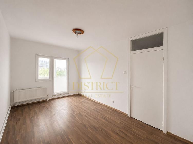 Apartament cu 3 camere decomandat în Bucovina
