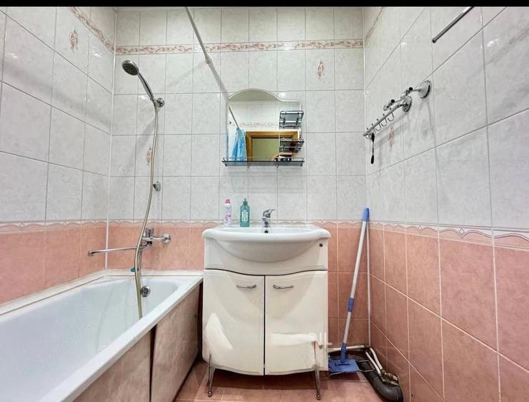 Garsonieră decomandată în Tei