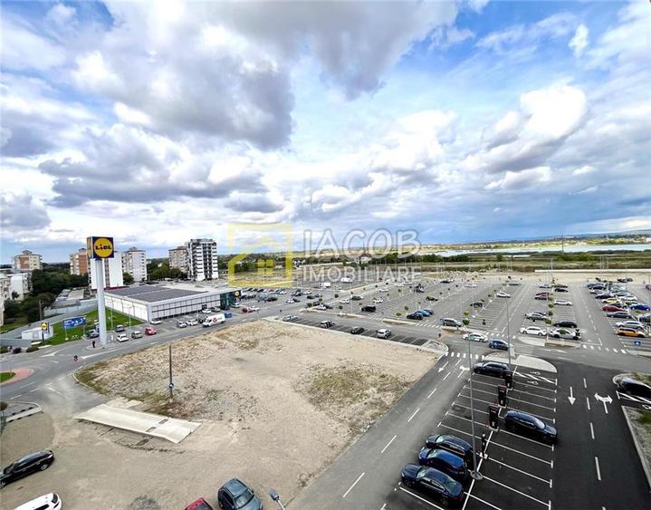 Apartament cu 3 camere decomandat în Ștefan cel Mare