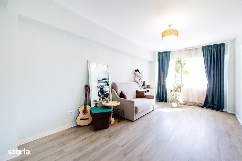Apartament cu 4 camere decomandat în Central