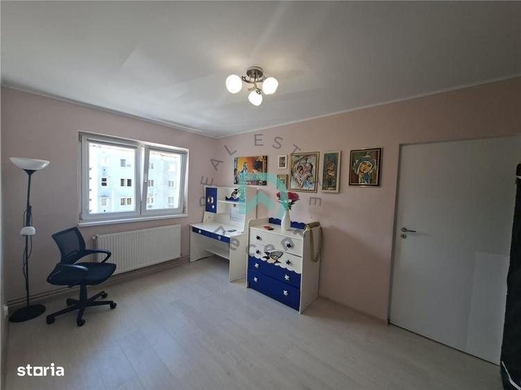 Apartament cu 2 camere semidecomandat în Florilor